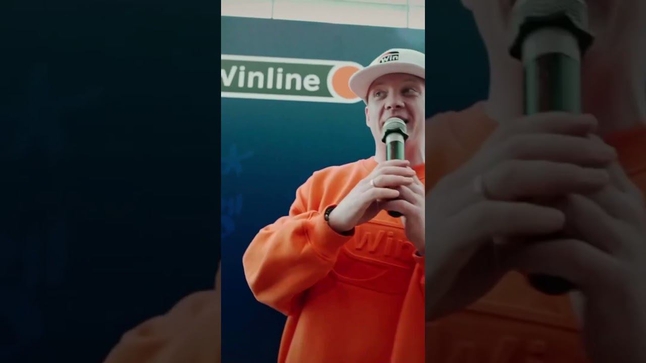 В Тракторе плавится и искрится лед от ярких предматчевых шоу #лазерноешоу #3dmapping смотреть онлайн