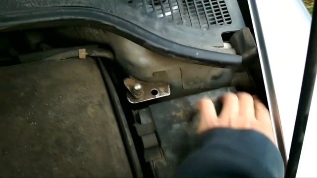 Не включается магнитола на Skoda Octavia, замена предохранителя