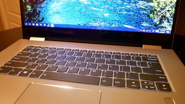 Lenovo Yoga 720 4K Model w/Nvidia 1050 is Best 2-in-1 Laptop So Far смотреть онлайн