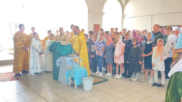 Служим молебен перед началом учебного года. смотреть онлайн