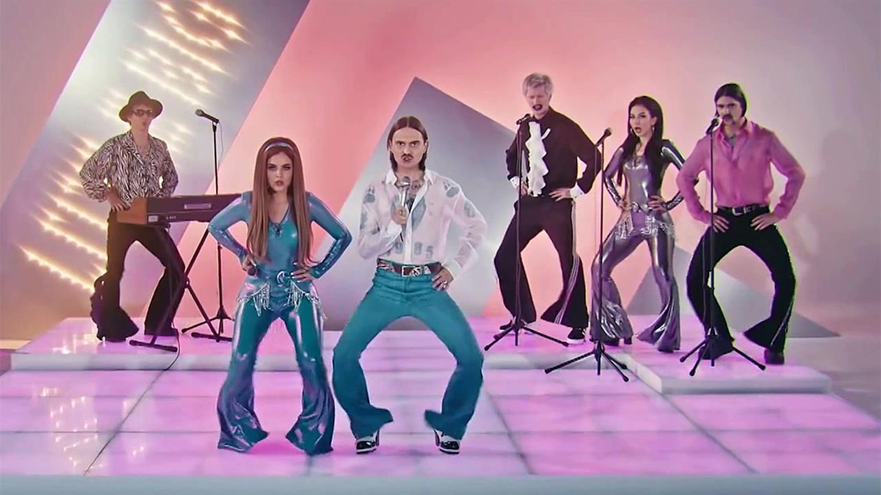 Клип на песню Uno петербургского квартета Little Big собрал уже миллионы просмотров