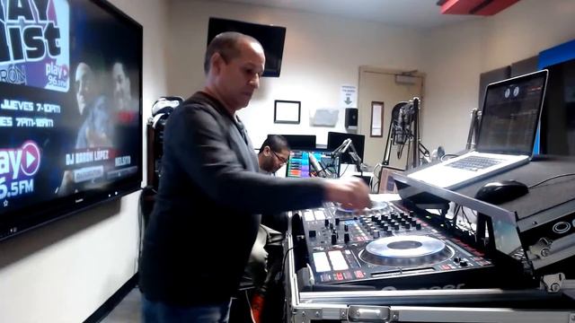 Baron Lopez Playing Live From Puerto Rico. смотреть онлайн