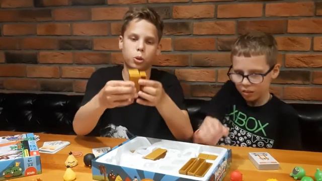 распоковка настольной игры Angry birds (knock on wood )🐷🐦 смотреть онлайн
