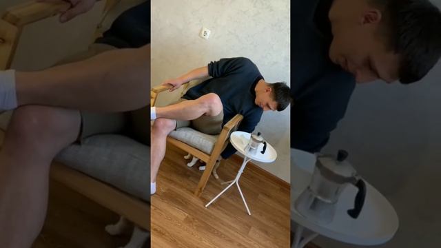 🥳Новое кресло для посиделок готово🌌 можно сидеть самим, с кошками, котиками, всё выдержит, проверен смотреть онлайн