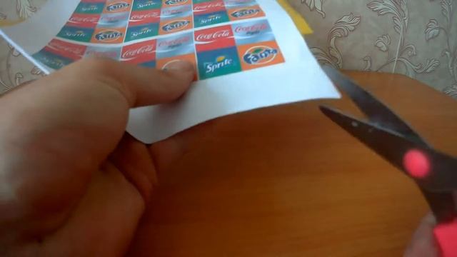 КАК СДЕЛАТЬ КРОШЕЧНЫЕ БУТЫЛОЧКИ КОКА КОЛЫ, ФАНТЫ, СПРАЙТ смотреть онлайн
