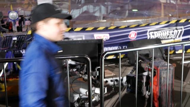 Battlebots Бои Роботов Бронебот 2015 - бокс роботов Robot Boxing - 4K LX100