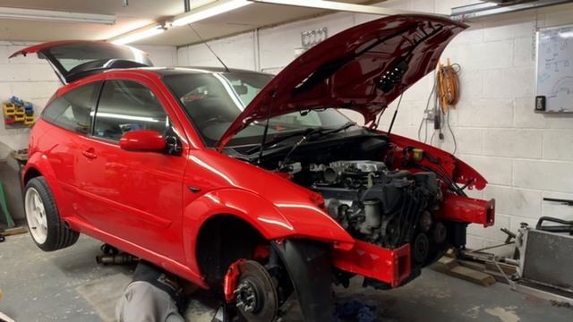 Story Time & Phase 2 unboxing- 1UZ V8 Ford Focus - The Flexus Build Episode 88 смотреть онлайн