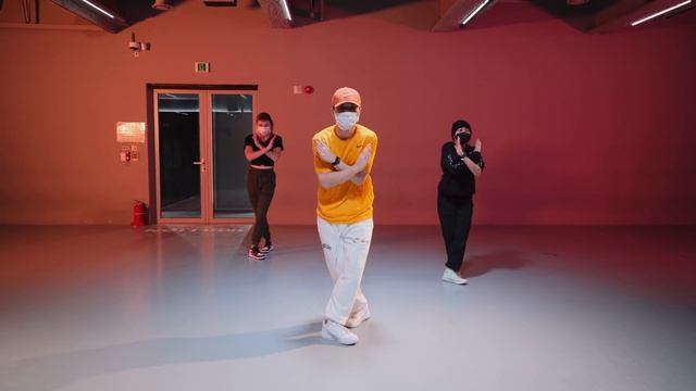 Earth, Wind & Fire - Let's Groove / Kyo Choreography смотреть онлайн
