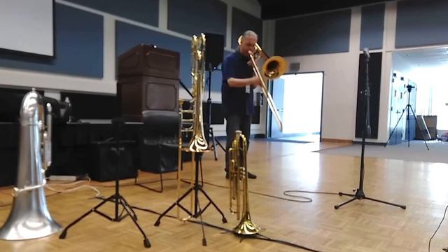 "I'm Getting Sentimental Over You" Bill Reichenbach, Contrabass Trombone смотреть онлайн
