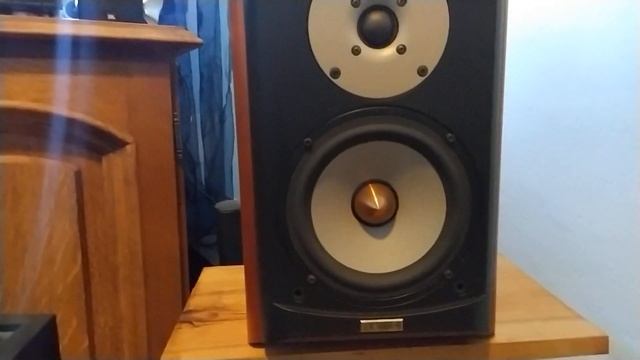 jamo concert 8, marantz 2220b, philips cd. смотреть онлайн