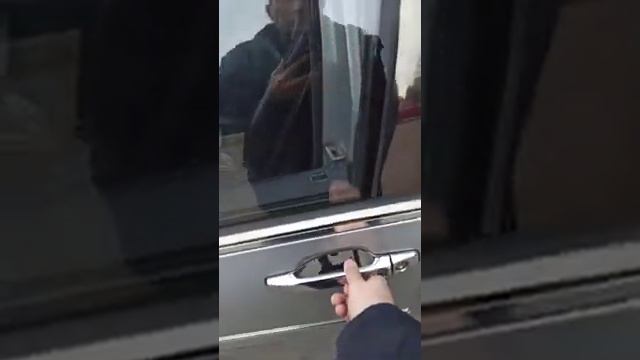 Кабан Mercedes w140 работа доводчиков дверей (присосок) смотреть онлайн