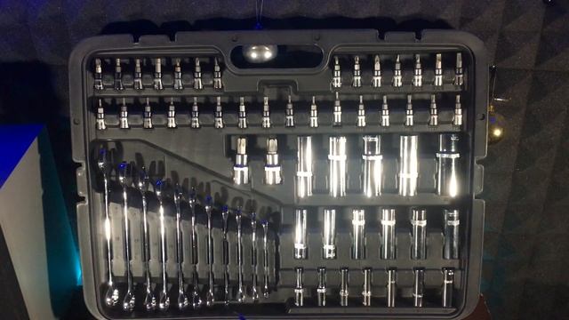 Обзор Чемодана с инструментами с AliExpress