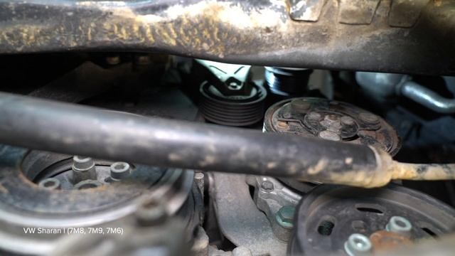 How to change serpentine belt on VW SHARAN 1 [TUTORIAL AUTODOC] смотреть онлайн