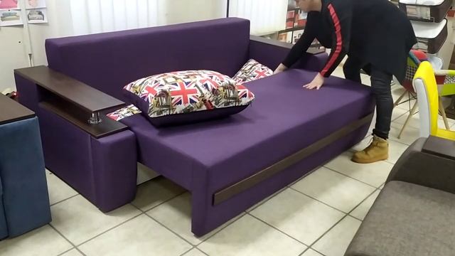 Крутейший диван с баром и большим спальным местом смотреть онлайн