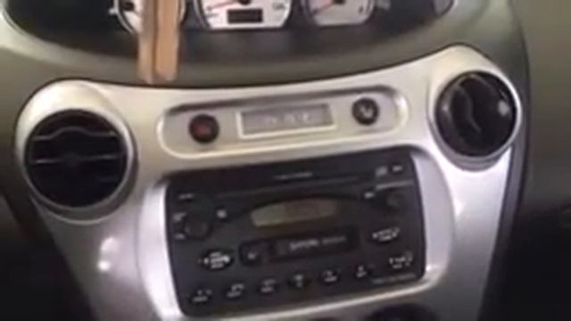 2003-2005 Saturn ion :How to remove Bezel, Radio, and climate controls смотреть онлайн