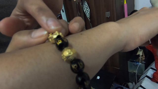 REAL AND FAKE FENG SHUI BLACK OBSIDIAN BRACELET смотреть онлайн
