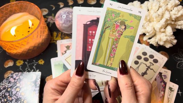 Кто скоро проявится #таро #гадание #lovetarot #tarotreading #tarot #ромашкатаро