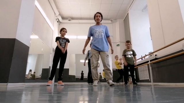 "Мастер-класс по брейкингу" смотреть онлайн