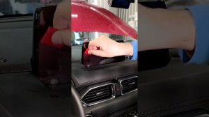Как защитить монитор Mazda CX-5. Пленка на экран.