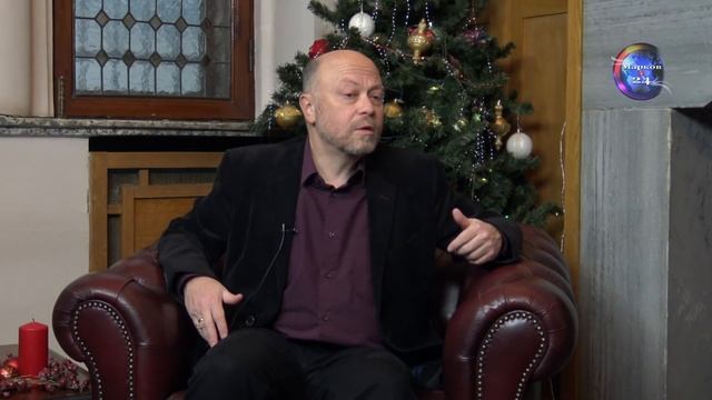 Дмитрий Травин о книге «Особый путь» России. От Достоевского до Кончаловского смотреть онлайн