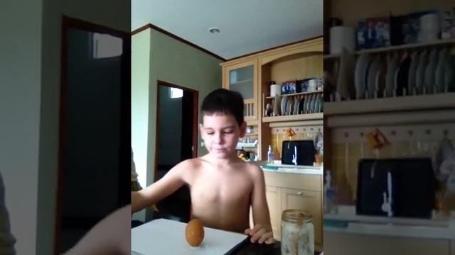 Ставим яйцо вертикально смотреть онлайн