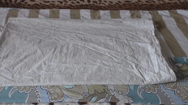 Как сложить постельное бельё компактно? смотреть онлайн