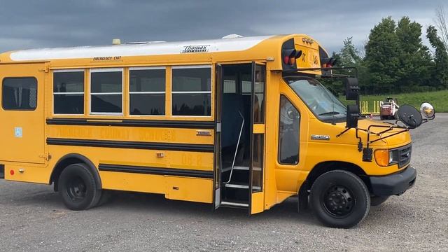 2008 FORD E-450 SCHOOL BUS смотреть онлайн