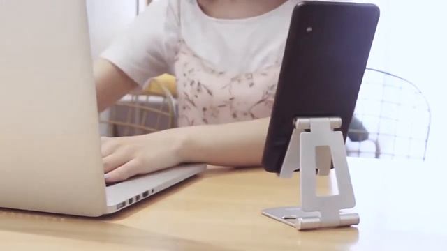 подставки из алюминия для телефонов смартфонов iPhone Samsung Xiaomi смотреть онлайн