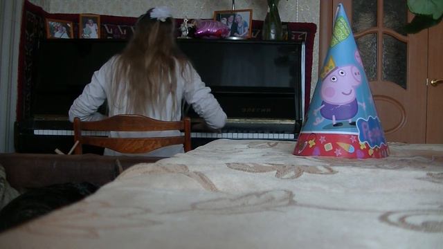 Комарова Анастасия, г.Омск ДШИ №7,  БАХ Фа-Мажорная Инвенция