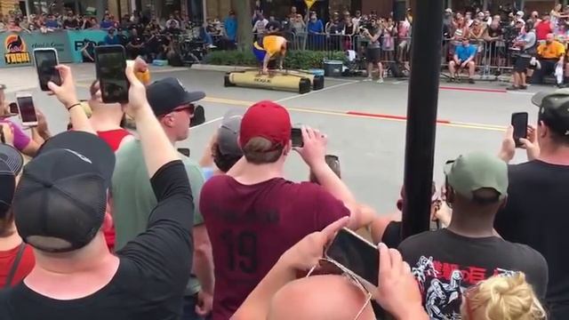 Rob Kearney Beats Hafthor Bjornsson in farmers / yoke medley Thor injured? смотреть онлайн