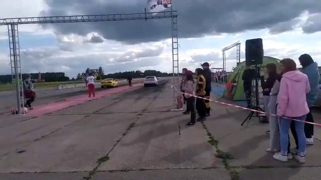 Honda Accord 7 at vs Honda integra ( победитель honda integra ) смотреть онлайн
