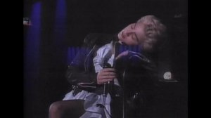 PAPA DON'T PREACH-MADONNA  WHO'S THAT GIRL-MITSUBISHI SPECIAL LIVE IN JAPAN