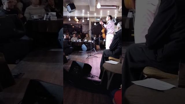 Аве Мария Павел Пикалов. Выступление в Московском бард клубе " Гнездо глухаря" 13.12.2021 г смотреть онлайн