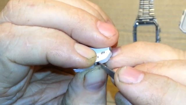 Замена батарейки в наручных часах CASIO смотреть онлайн