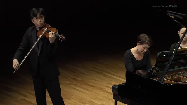 Paul Huang - Saint-Saens: Violin Sonata in D minor, Op. 75 (1 of 2) смотреть онлайн