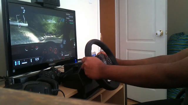 GRAN TURISMO 5 WITH LOGITECH DRIVING FORCE GT смотреть онлайн