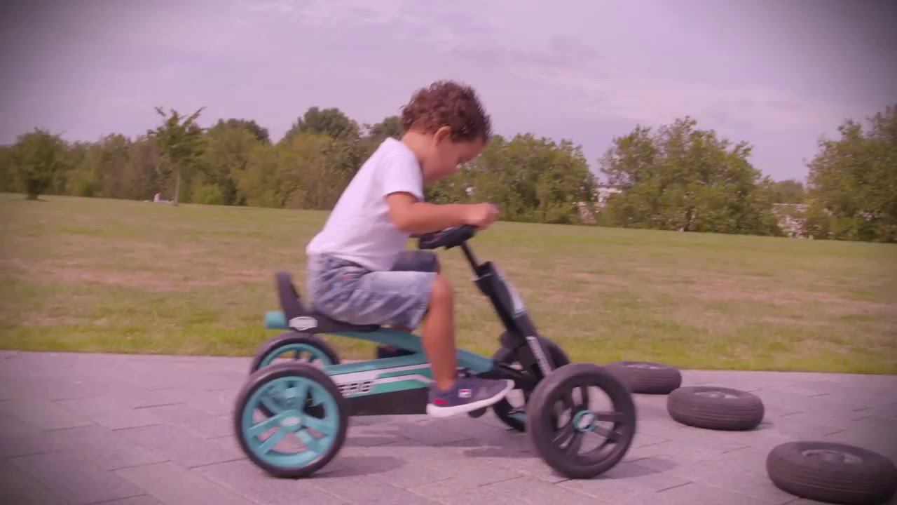 Детский веломобиль BERG Buzzy Racing смотреть онлайн