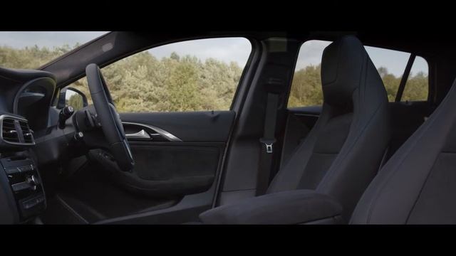 Infiniti Q30 Sport 2017, Driving, Exterior Interior, Official Video смотреть онлайн