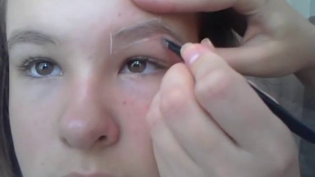 Коррекция формы бровей & Как правильно выщипать брови? смотреть онлайн