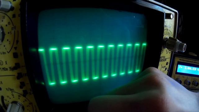 Генератор качающейся частоты на AD9850 смотреть онлайн