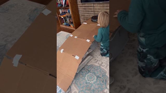 We made a Roomba Ramp! Will it work?? Will the RoboVac fall off??? And can it go back UP the ramp?? смотреть онлайн