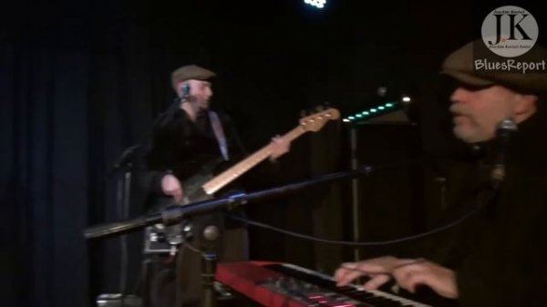 Layla Zoe & Band - I Hope She Loves You Like I Do/ Schwarzer Adler Rheinberg 2011