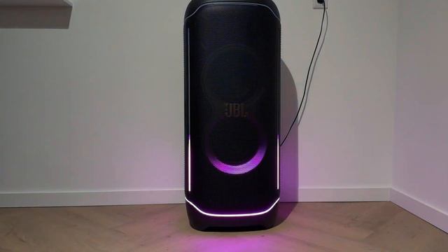 JBL Partybox 1000 vs Ultimate 50% volume смотреть онлайн