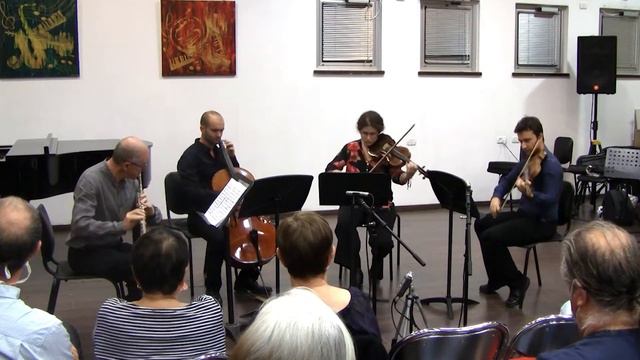Mozart Flute Quartet in C (K285b) смотреть онлайн