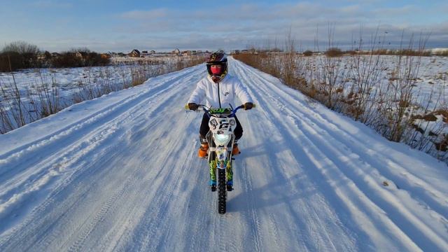 Ultimate Gift Guide: Best Presents To Make A Biker Smile смотреть онлайн