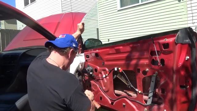 Mustang GT 2001 Power Window Motor Replacement смотреть онлайн