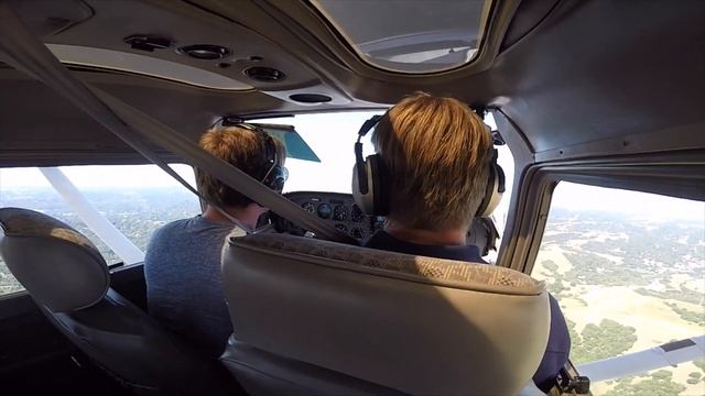 Полёт над мостом Золотые Ворота в Сан-Франциско. смотреть онлайн