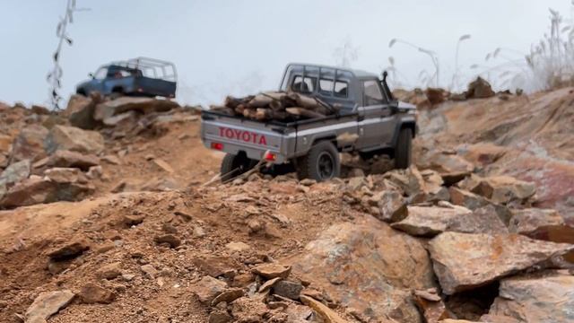1/10 Scale RC CROSS RC SP4 & RC4WD(TF2) TOYOTA LAND CRUISER 70|LC70| Off-Road Trail 4X4 RC Car