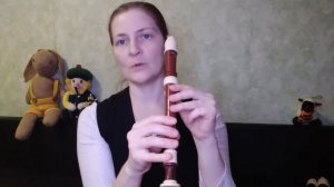 БЛОКФЛЕЙТА: 1 урок - ставим пальцы, как держать инструмент и как выдувать ноты - немецкая система