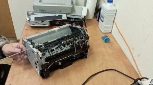 Разборка принтера HP P1102 из-за скрепки с грязной печатью - мой первый ремонт